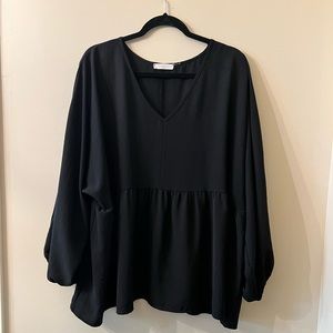 Entro V-neck Blouse